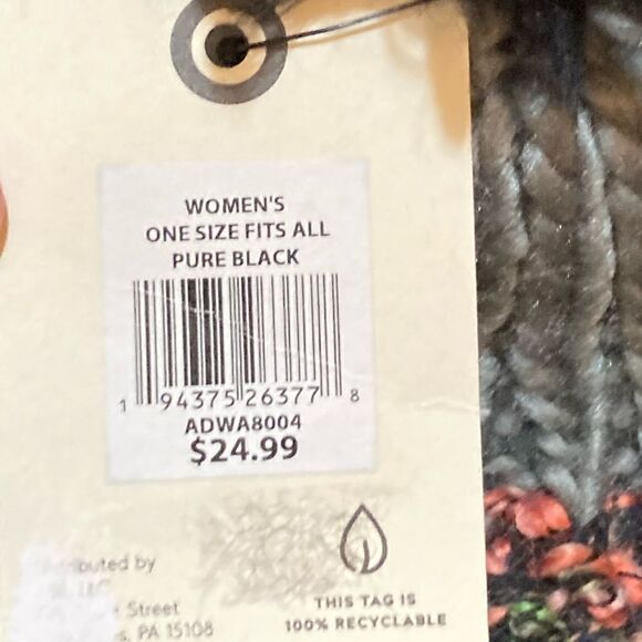 Alpine Design Black Beanie Hat, Women’s One Size, NWT - Picture 4 of 7